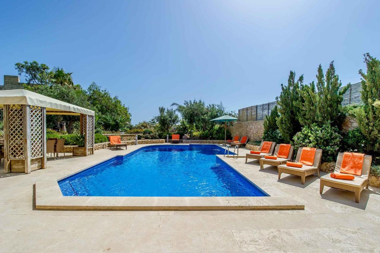 The Almonds Luxury Villa San Lawrenz Dış mekan fotoğraf