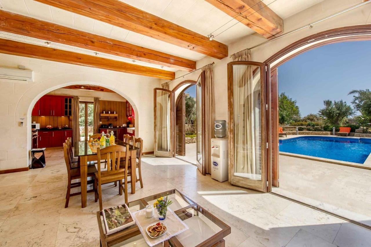 The Almonds Luxury Villa San Lawrenz Dış mekan fotoğraf
