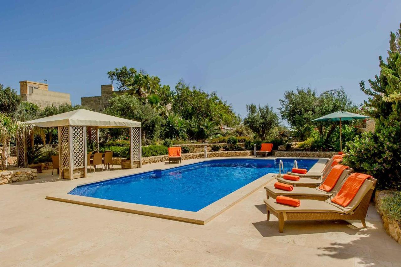 The Almonds Luxury Villa San Lawrenz Dış mekan fotoğraf