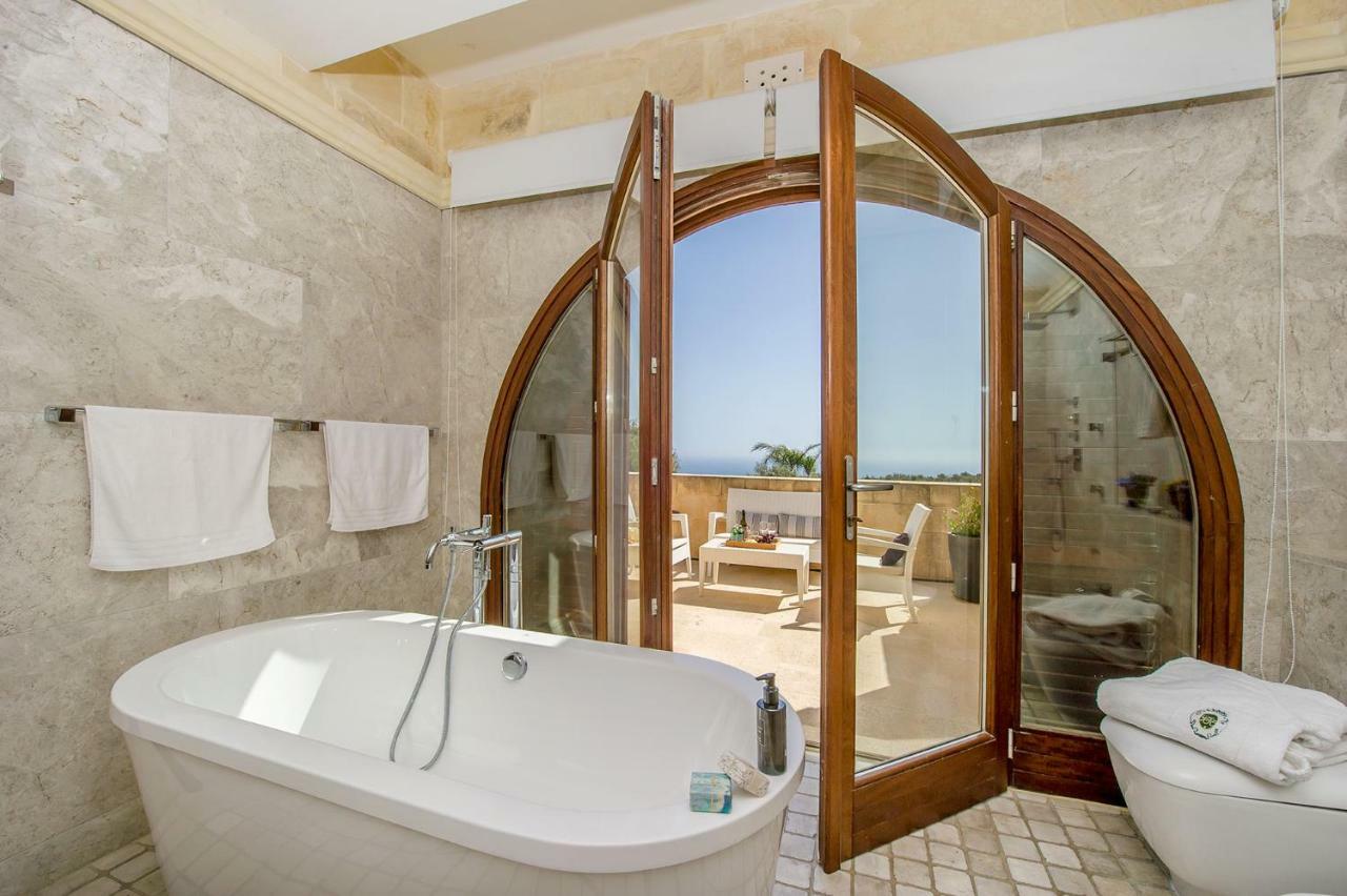 The Almonds Luxury Villa San Lawrenz Dış mekan fotoğraf