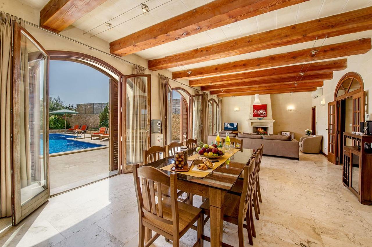 The Almonds Luxury Villa San Lawrenz Dış mekan fotoğraf