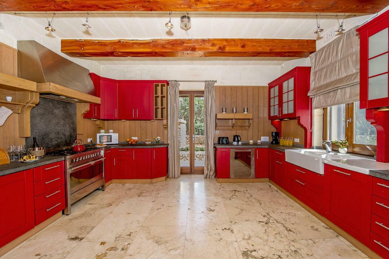 The Almonds Luxury Villa San Lawrenz Dış mekan fotoğraf